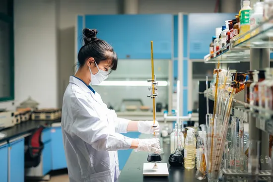 레깅스용 스트레치 청바지 원단이 있는 머서라이즈 블랙 데님 원단